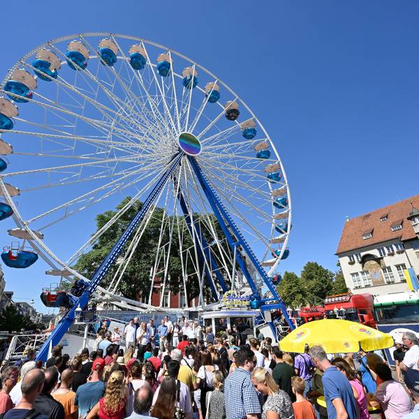 Laurentiuskirmes. Eröffnung am Riesenrad
