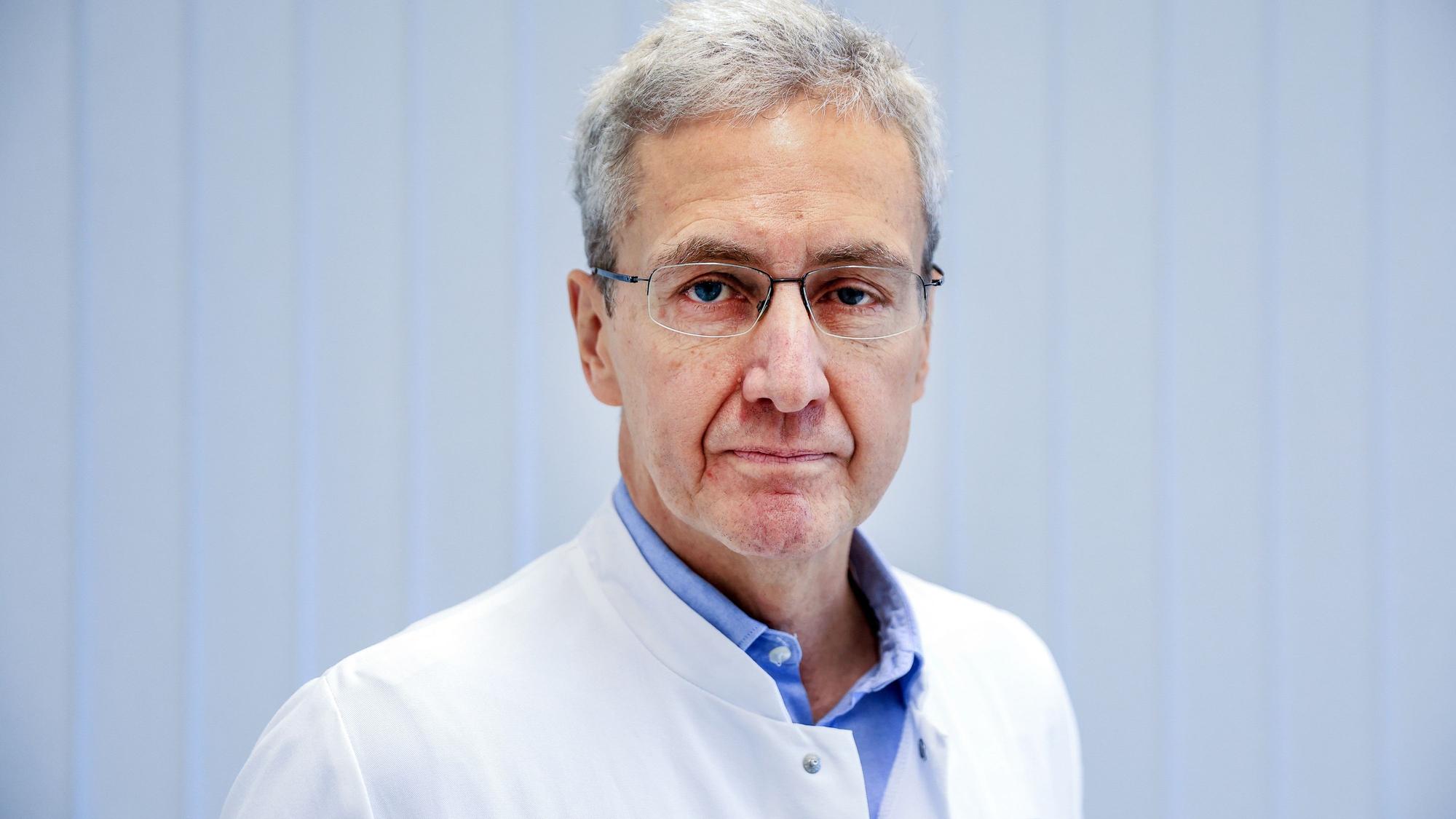 Im Bild Dr. Jürgen Wolf, Ärztlicher Leiter des Centrums für Integrierte Onkologie (CIO) an der Uniklinik Köln.