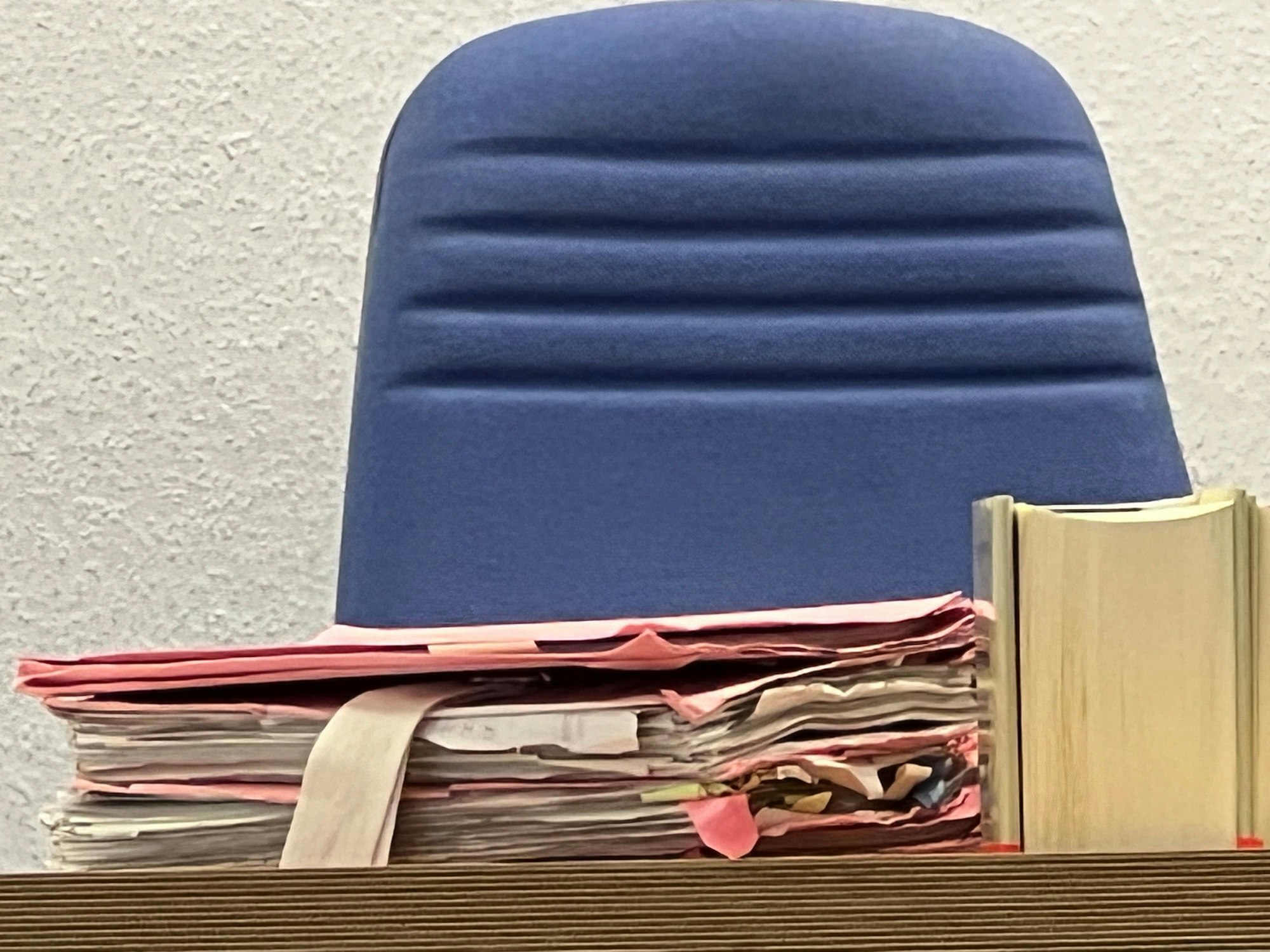 Akten im Amtsgericht Leverkusen. Foto: Ralf Krieger