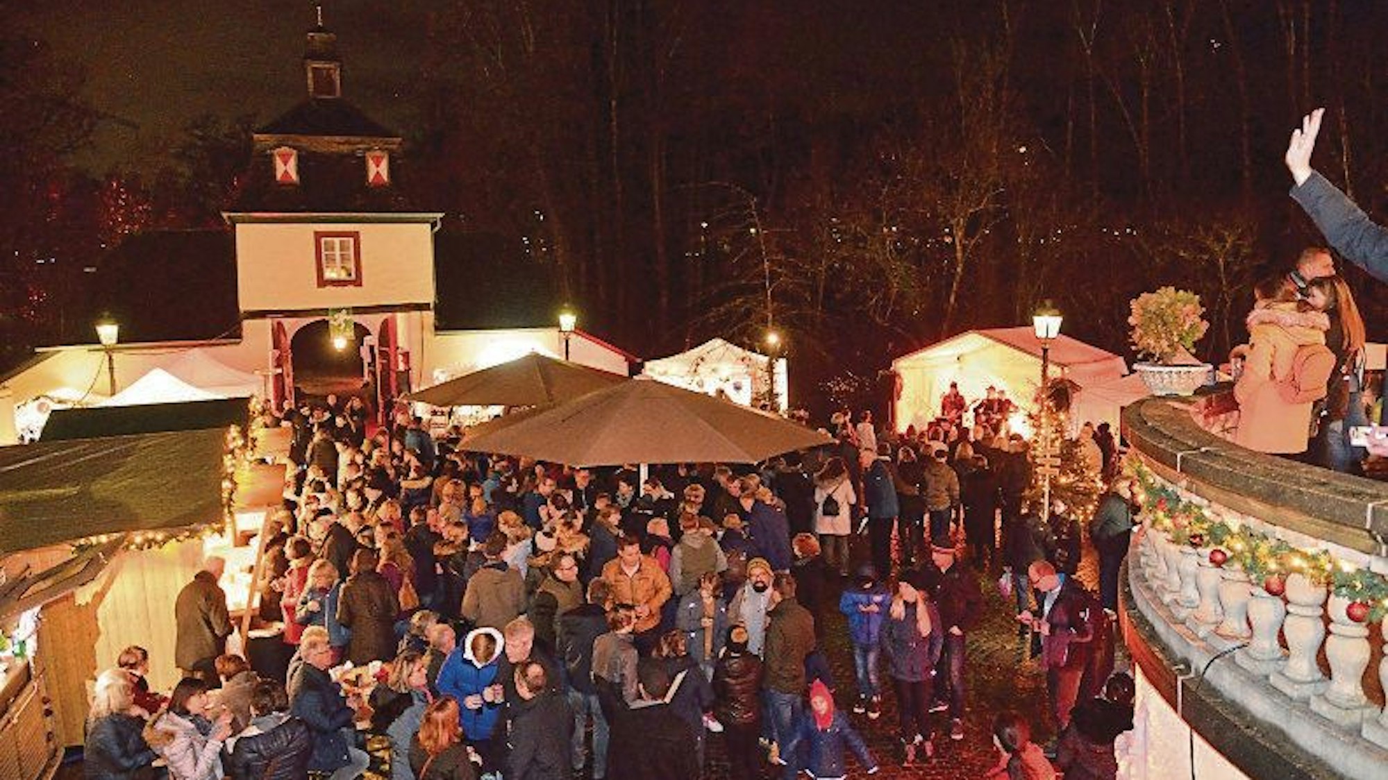 Weihnachtsmarkt auf Schloss Eulenbroich in Rösrath (Archivbild)