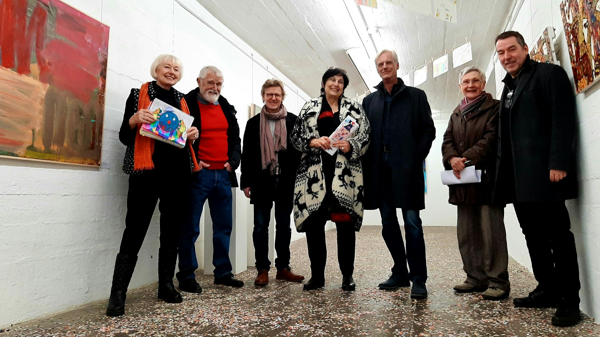 Ausstellung "Karnevalissimo III" der AG Leverkusener Künstler im Künstlerbunker an der Karlstraße in Opladen.