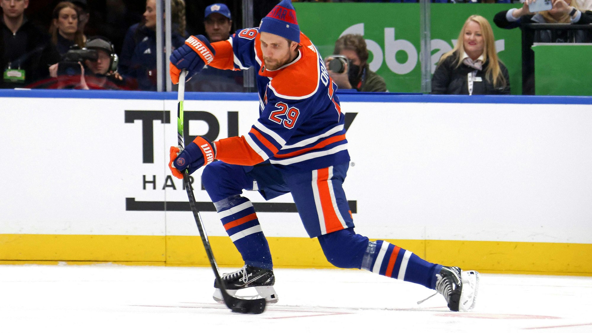 Leon Draisaitl beim One-Timer. Doch auch diese Disziplin konnte der Kölner nicht für sich entschieden.