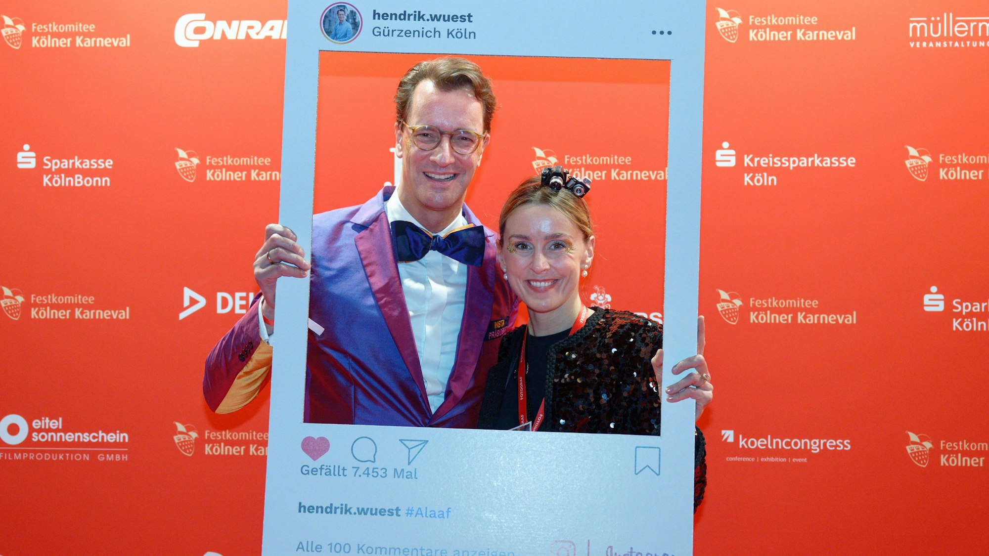 Hendrik Wüst posiert mit seiner Frau Katharina als Instapräsident im Gürzenich.