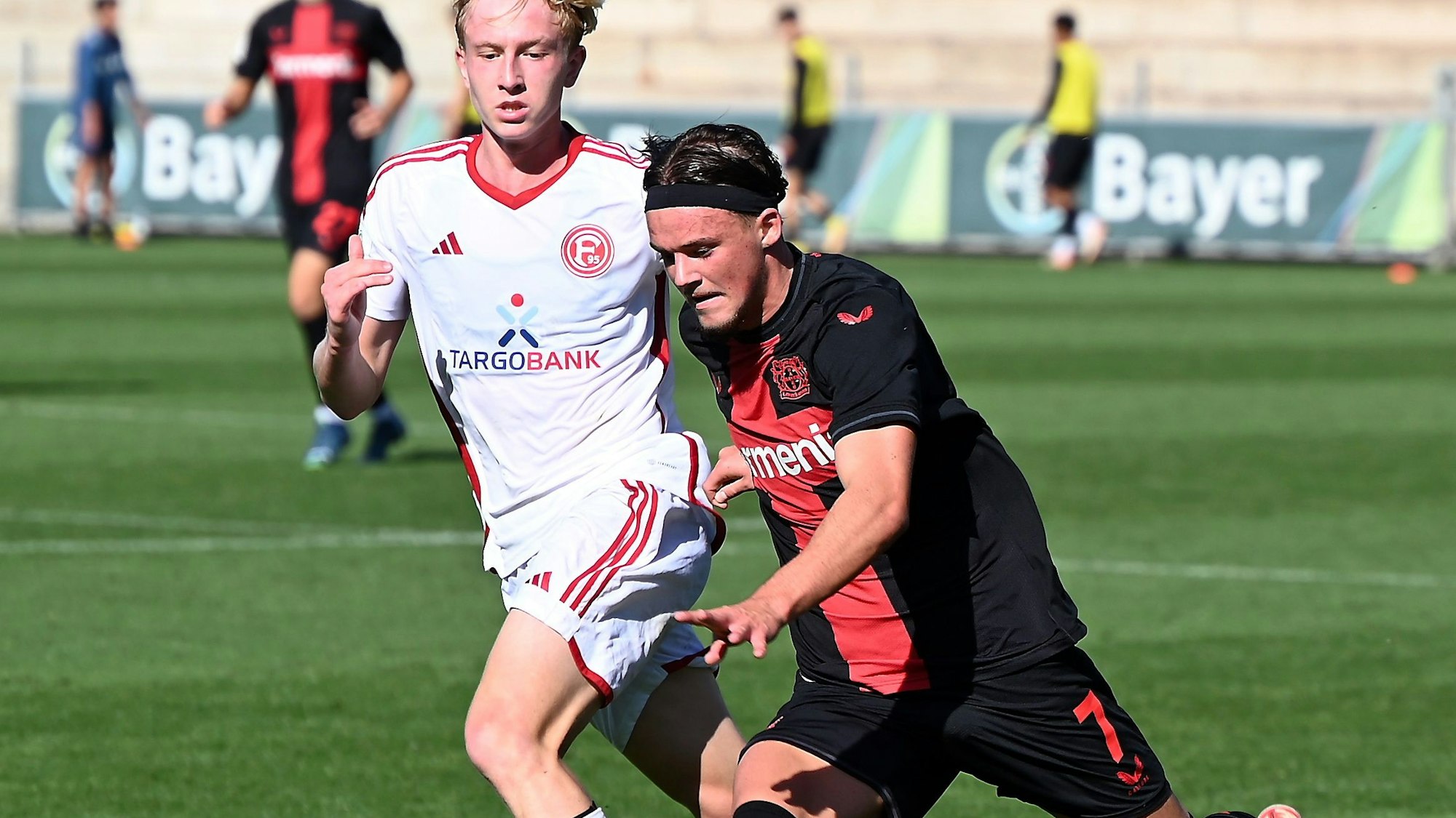01.10.2023, Fussball-U19-Bayer Leverkusen-Düsseldorf
rechts: David Widlarz (Bayer9
Foto: Uli Herhaus