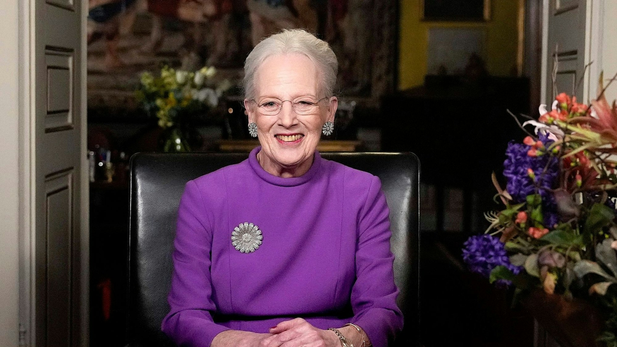 Königin Margrethe II. kündigte in ihrer Neujahrsansprache an, dass sie am 14. Januar 2024 als Königin von Dänemark zurücktreten werde.