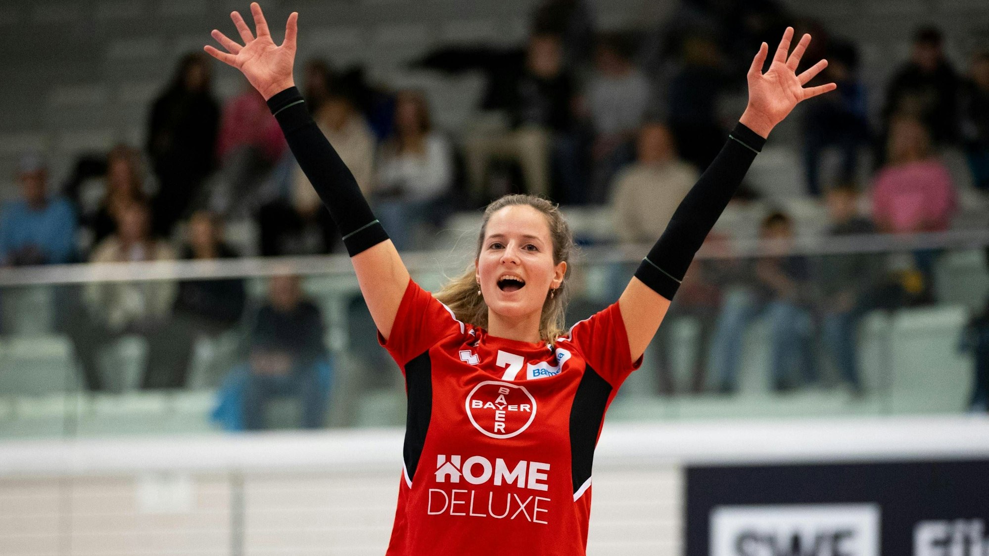 2. Bundesliga Frauen Pro: Schwarz-Weiss Erfurt vs. TSV Bayer 04 Leverkusen Erfurt 18.11.2023 Lena Rößler 7 TSV Bayer 04 Leverkusen 2. Bundesliga Frauen Pro: Schwarz-Weiss Erfurt vs. TSV Bayer 04 Leverkusen Riethsporthalle Erfurt 18.11.2023 *** 2 Bundesliga Women Pro Schwarz Weiss Erfurt vs TSV Bayer 04 Leverkusen Erfurt 18 11 2023 Lena Rößler 7 TSV Bayer 04 Leverkusen 2 Bundesliga Women Pro Schwarz Weiss Erfurt vs TSV Bayer 04 Leverkusen Riethsporthalle Erfurt 18 11 2023 Copyright: xBEAUTIFULxSPORTS/Duehringx