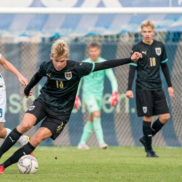 Jaka Potocnik im Spiel mit der slowenischen U17-Auswahl gegen Österreich. Potocnik steuerte zwei Tore zum 4:0 Sieg Sloweniens bei.