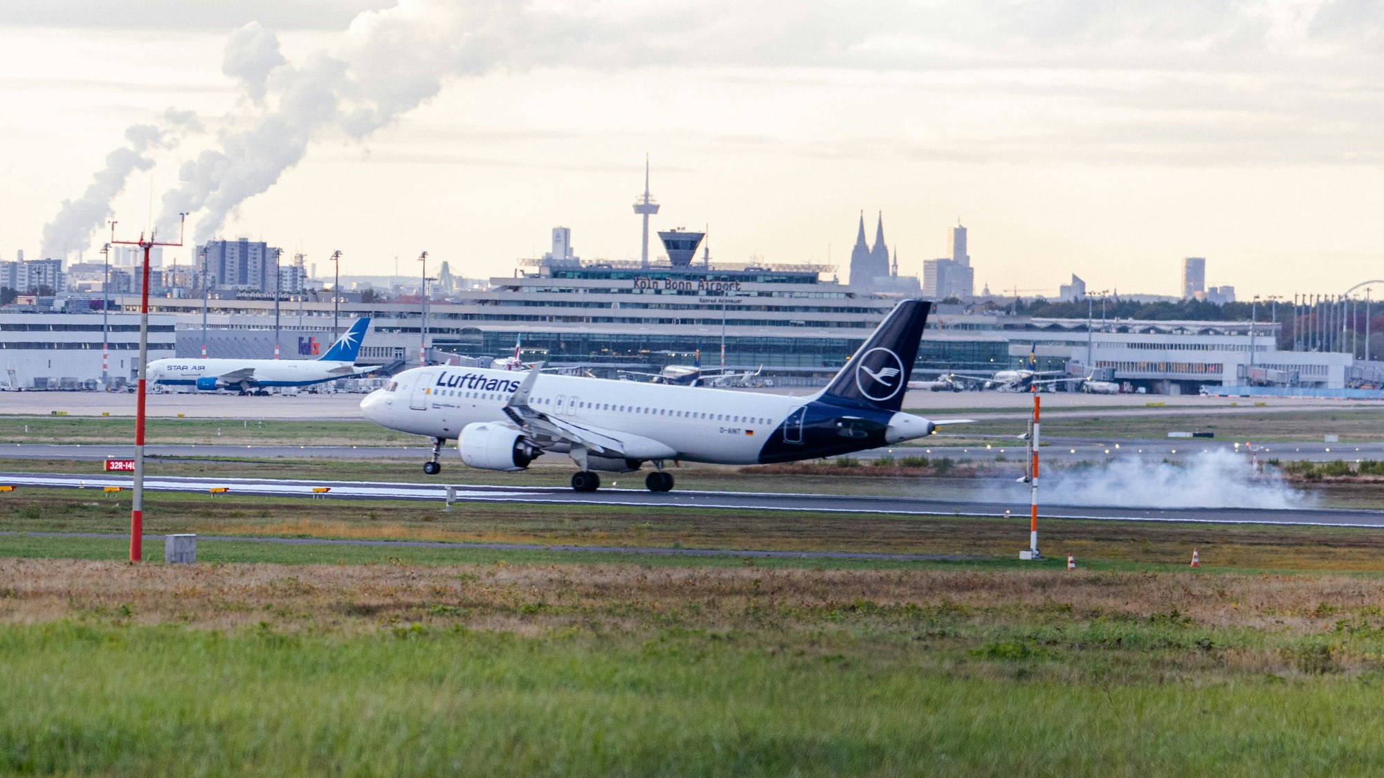 Flugverkehr am Flughafen Köln/Bonn