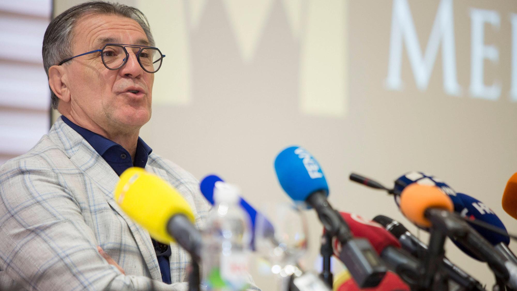 Zdravko Mamic auf einer Pressekonferenz in Mostar nach seiner Verurteilung zu sechseinhalb Jahren Haft