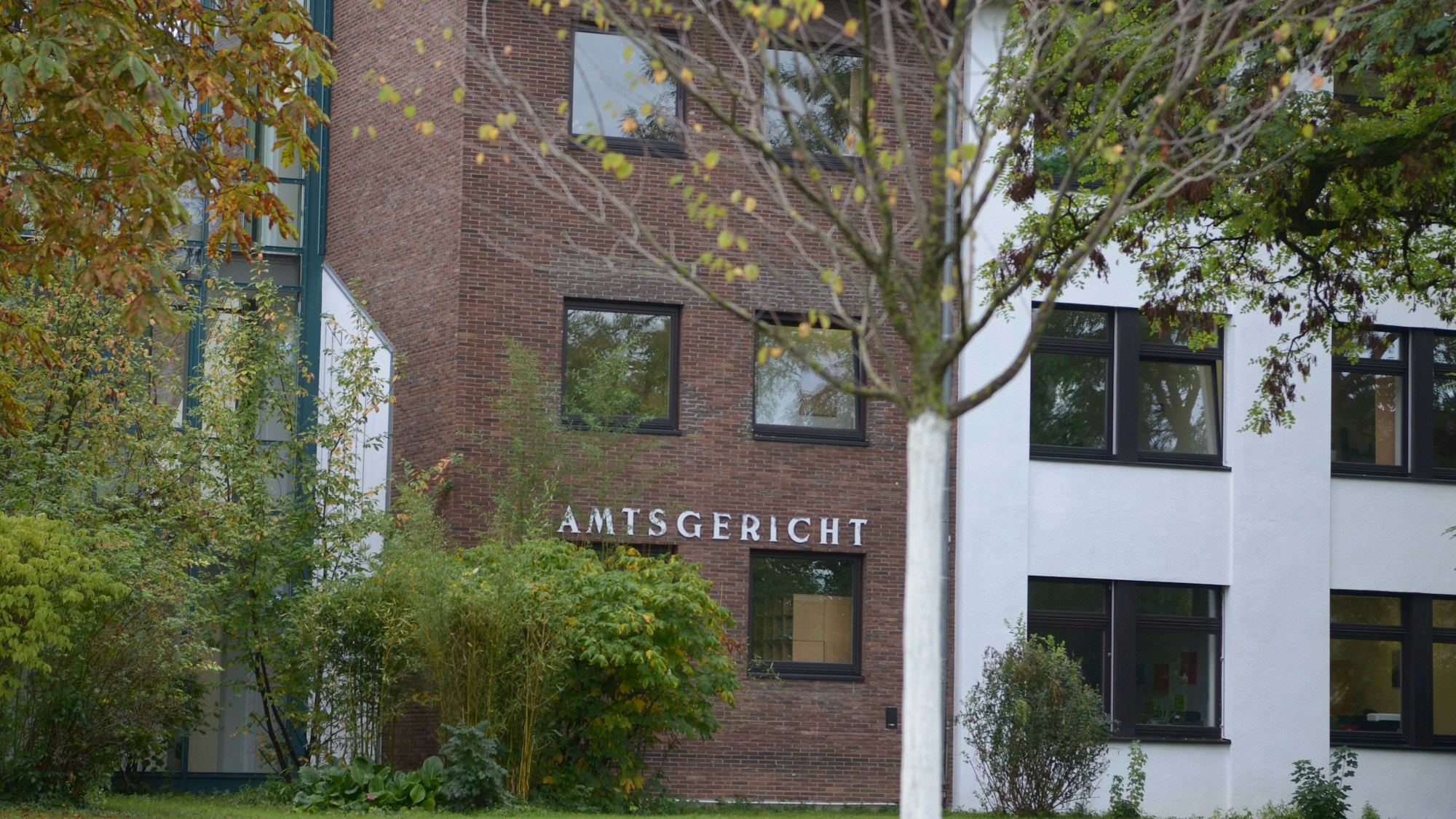 Eine Außenansicht des Euskirchener Amtsgerichts.