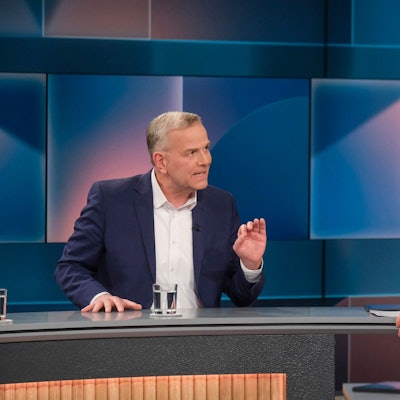Leif-Erik Holm (l., AfD) und Louis Klamroth bei „Hart aber fair“ in der ARD