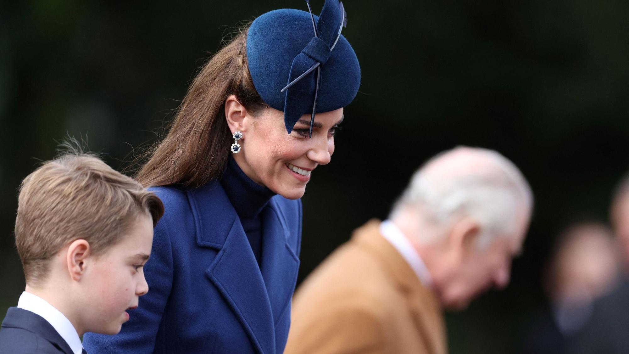 Prinzessin Kate, hier neben ihrem Sohn Prinz George, hatte zuletzt am traditionellen Weihnachtsgottesdienst der königlichen Familie in der St. Mary Magdalene Church auf dem Landsitz Sandringham teilgenommen.