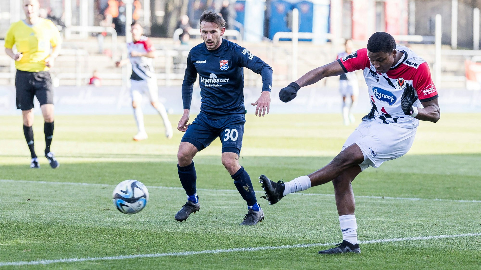 Mit Viererkette und Sidny Lopes Cabral Die neue Stabilität des FC