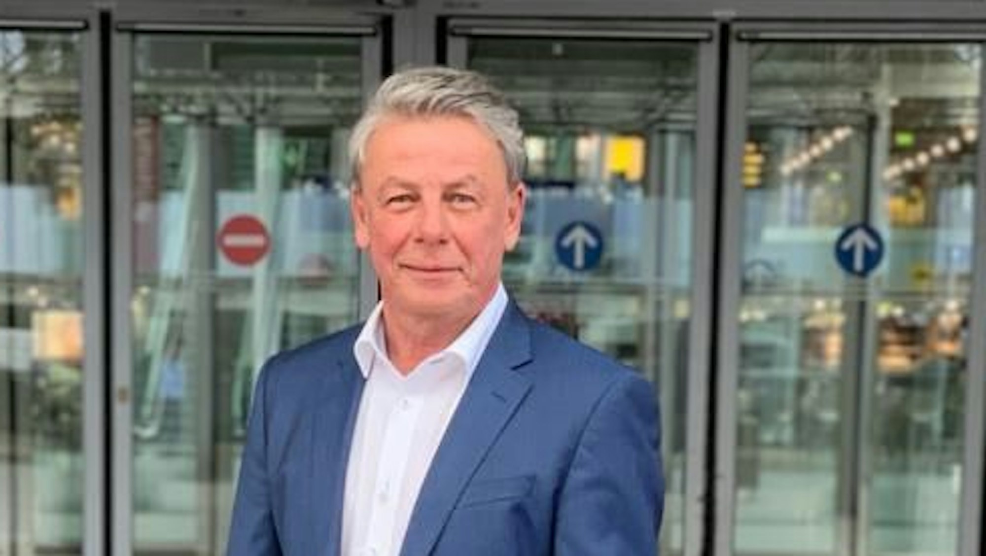 Dieter Prestin, der 316 Pflichtspiele für den 1. FC Köln absolvierte und 1978 das Double gewann, will den Klub reformieren.