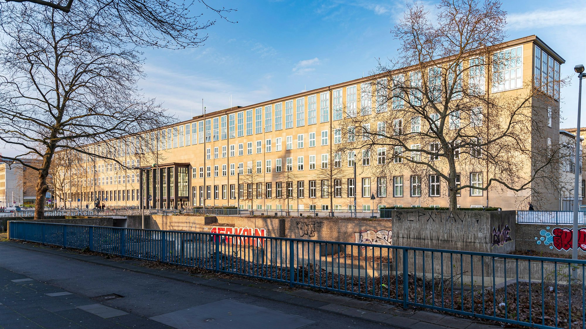 Das Hauptgebäude der Universität Köln (Archivfoto)