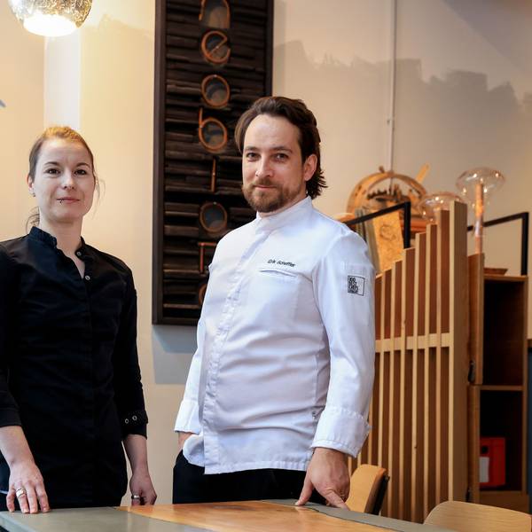 Baumann und Scheffler im Restaurant