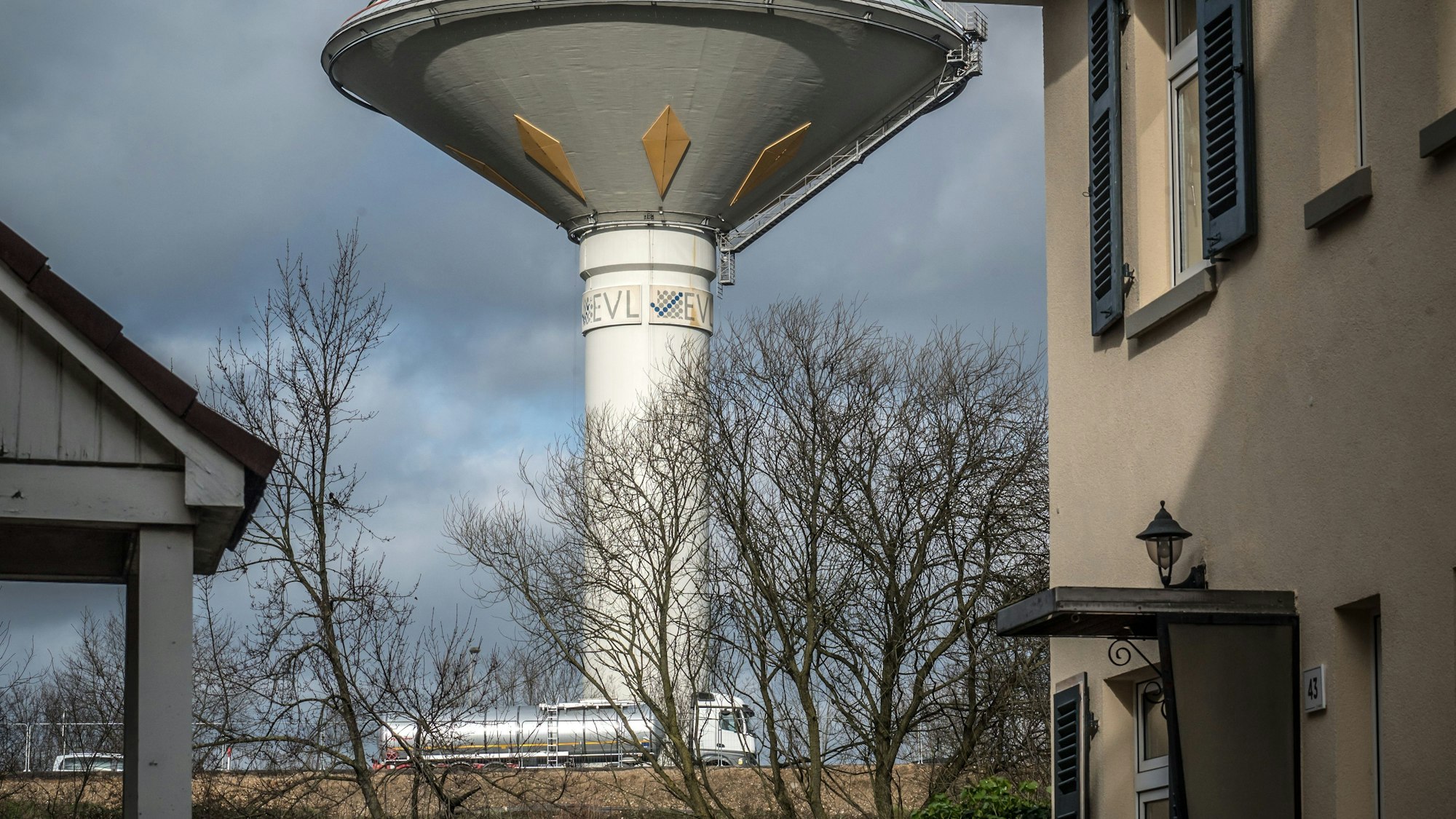 Bis zum Bau der Lärmschutzwände wird es etwas lauter in Teilen von Wiesdorf sein, zum Beispiel in der Kolonie.