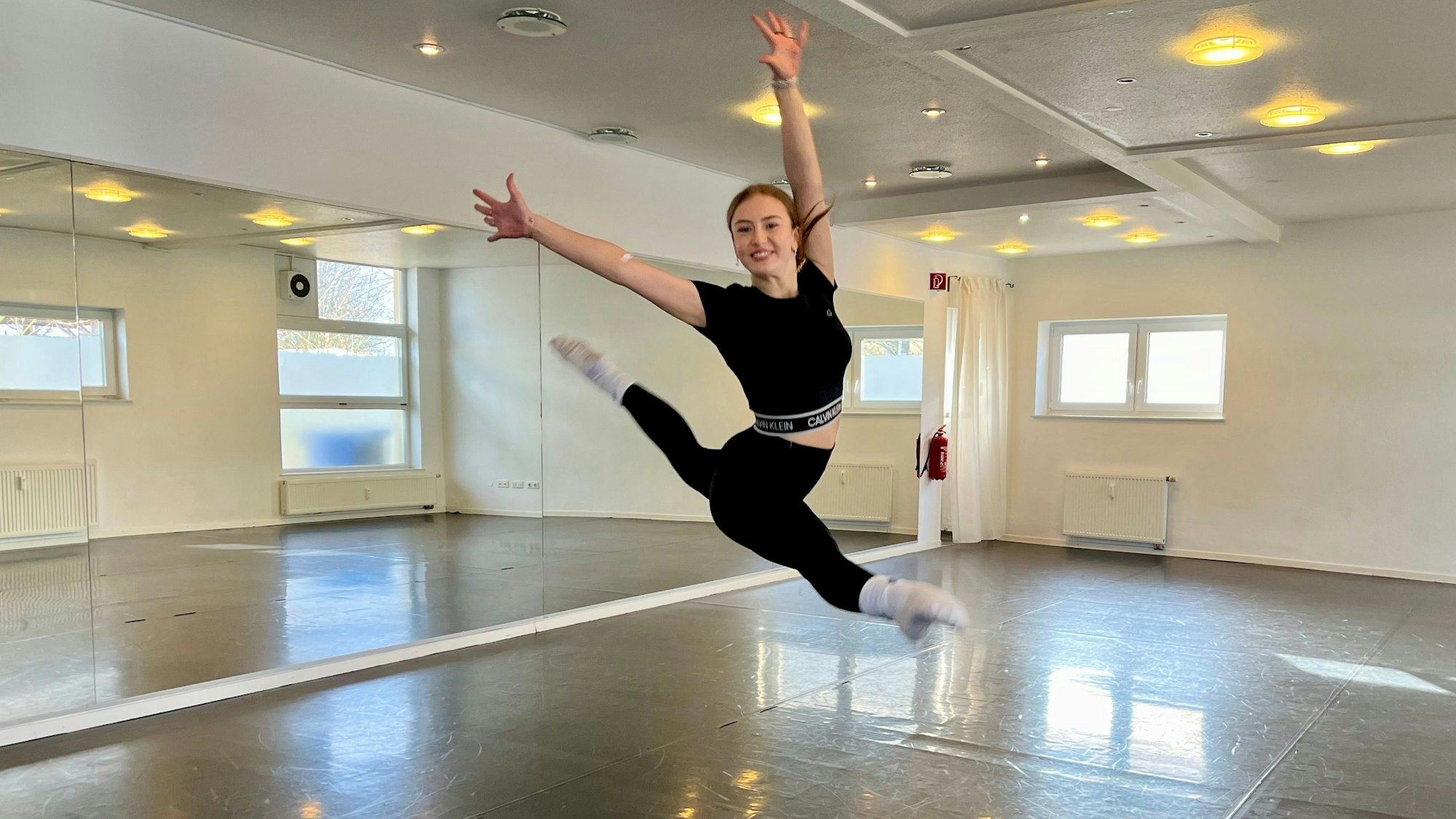Marleen Soko im Tanzstudio der SK Dance Factory