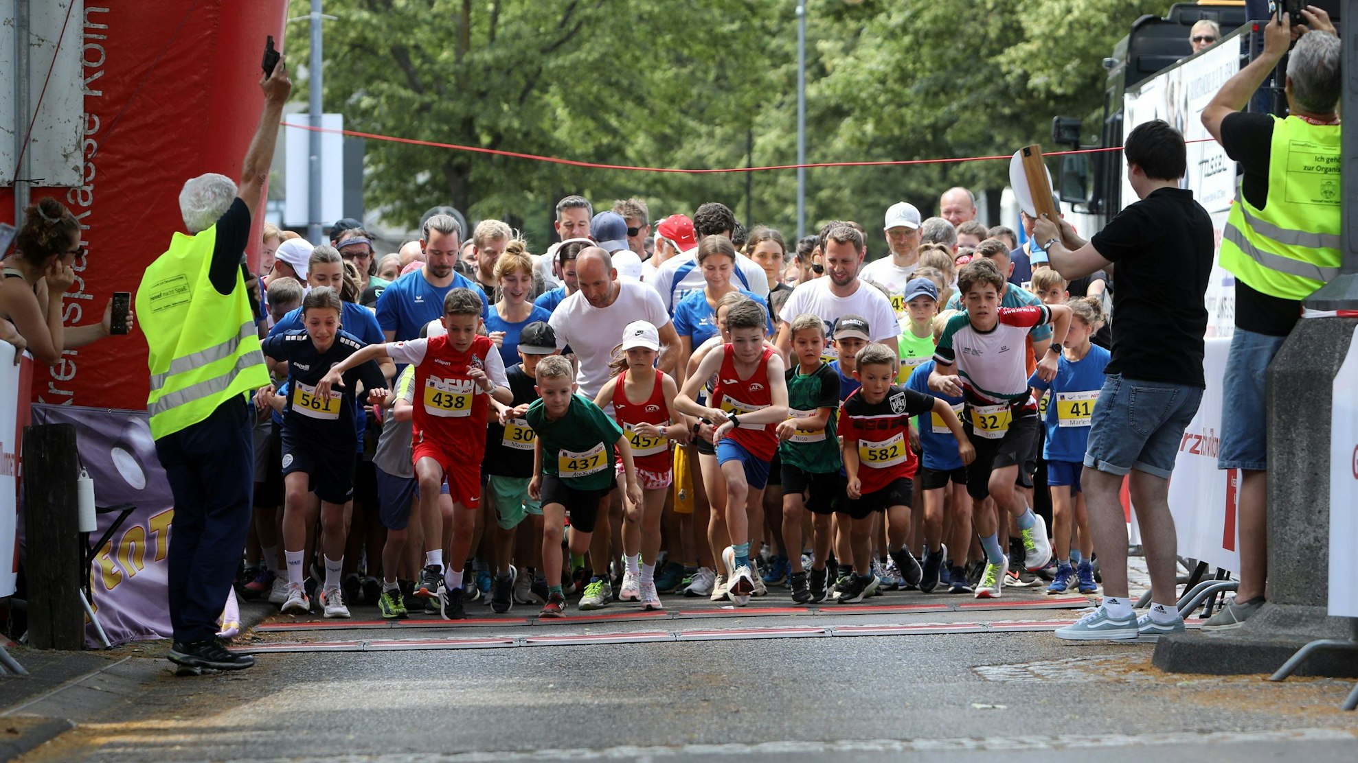 Family-Lauf beim 17. Hennefer Europalauf.
