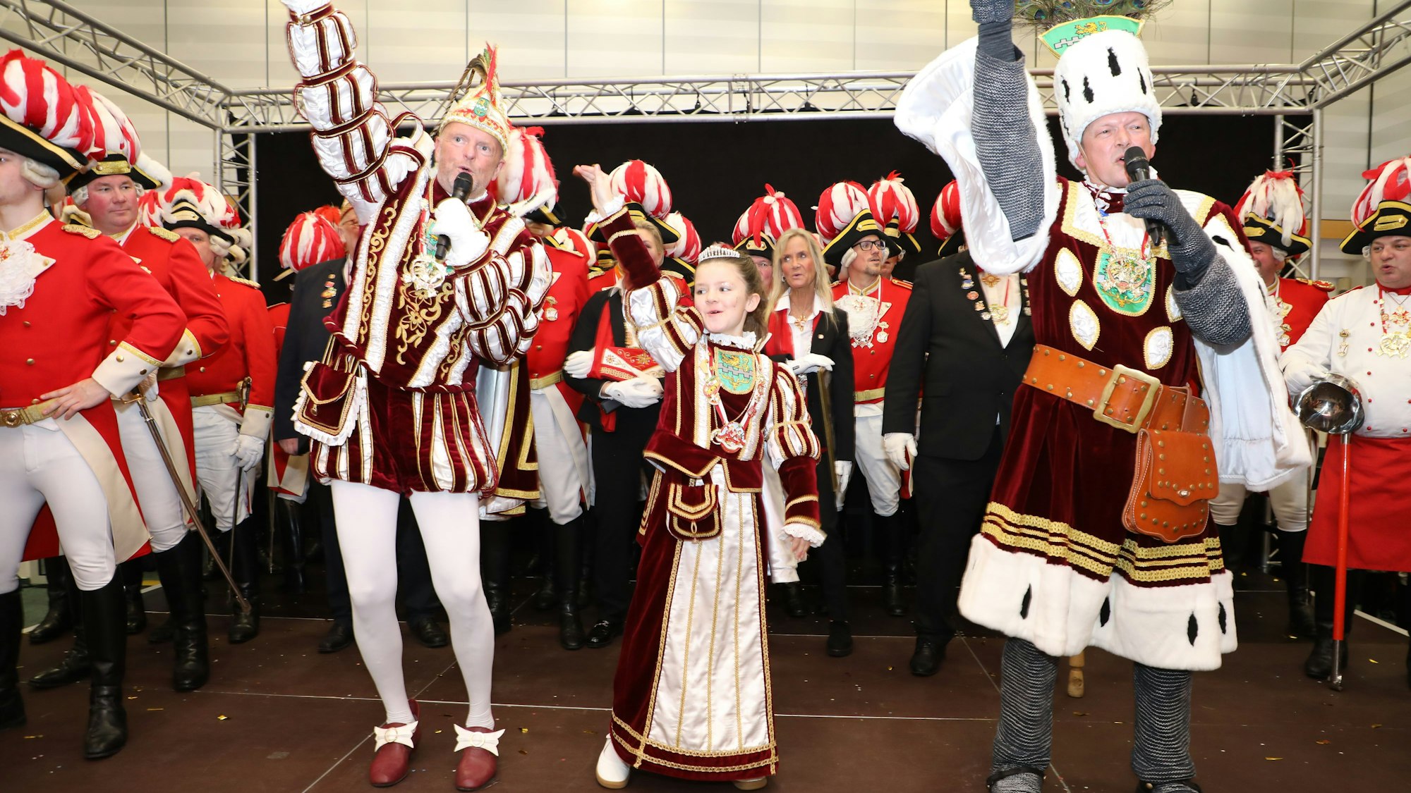Kinderjungfrau Paulina tanzt mit Prinz Andreas I. und Bauer Gerd.