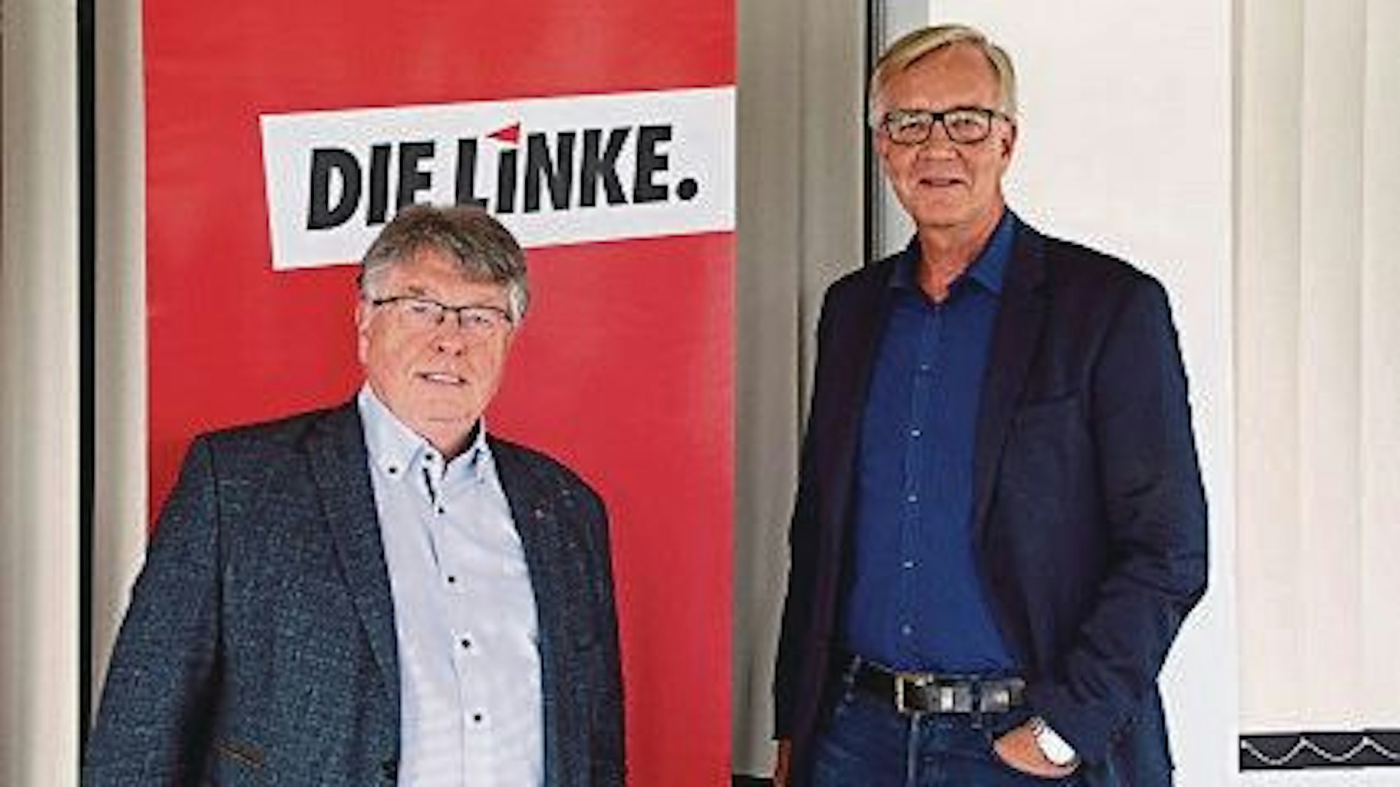 Auf dem Foto sind Hans Decruppe und Dr. Dietmar Bartsch zu sehen.