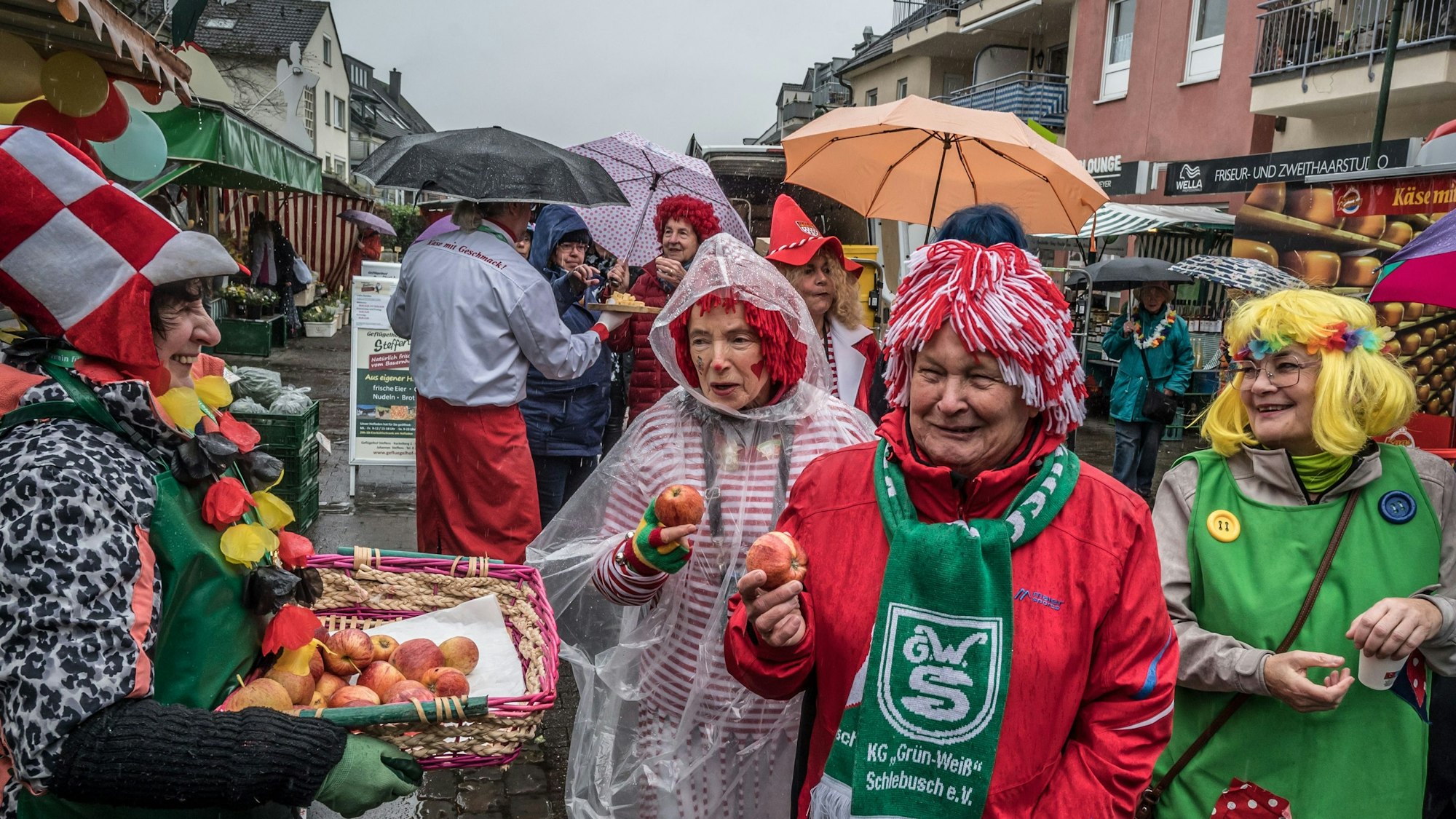 Schlebuscher Weibersturm Weiberfastnacht 2024.
