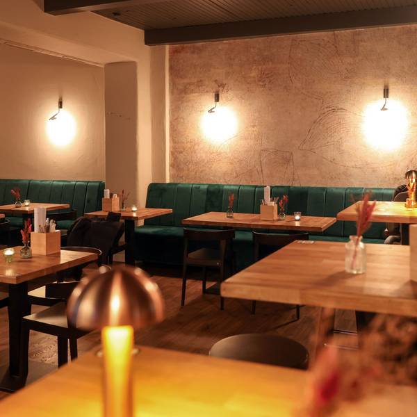 Innenansicht der Tapasbar Genussbar in Neuehrenfeld