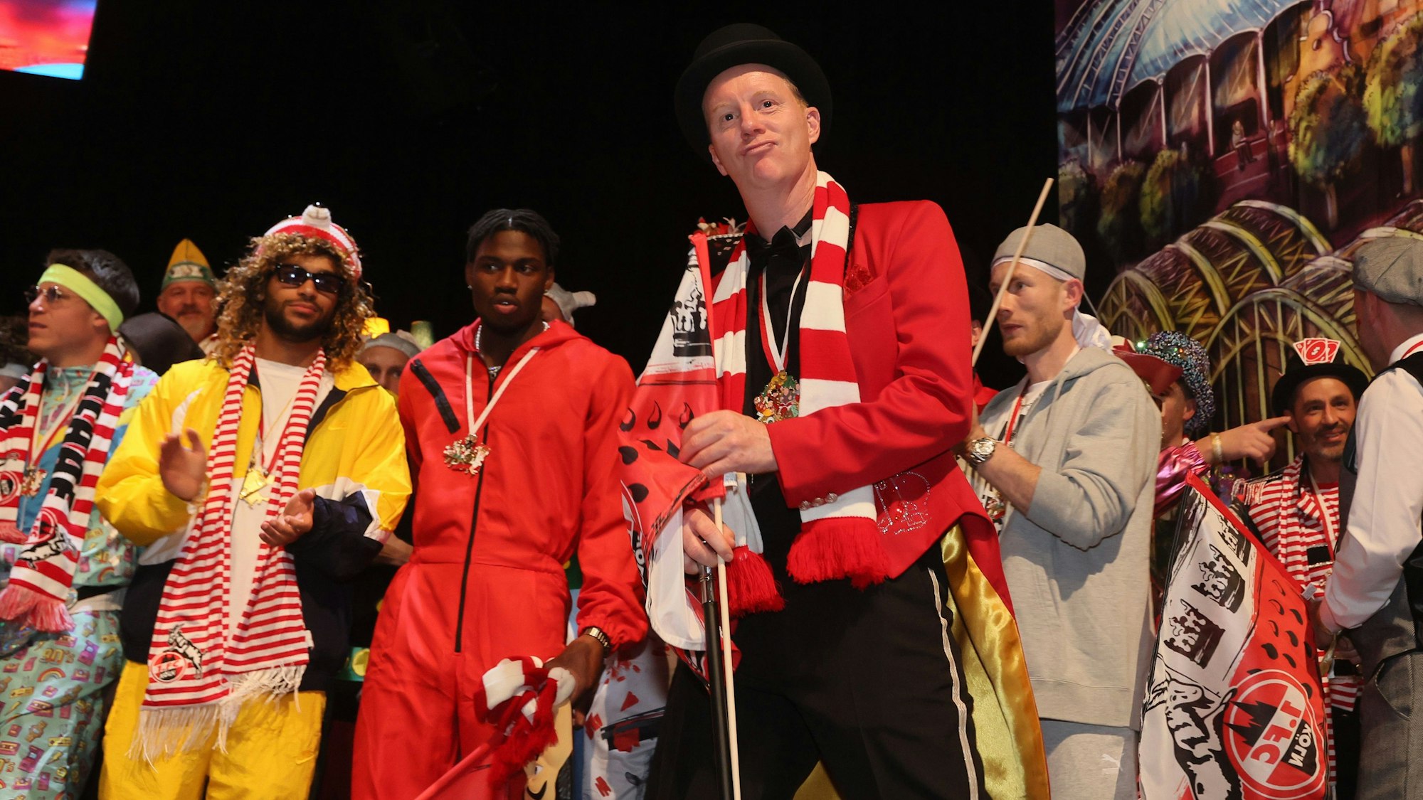 Ein bisschen Karneval war dann doch, allerdings hielten sich Trainer Timo Schultz und seine Profis zurück.