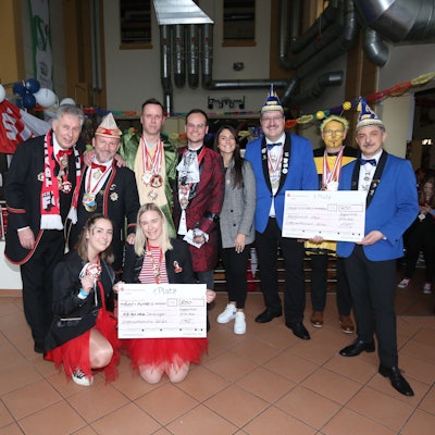 Gruppenfoto bei der Siegerehrung des Ordenswettbewerbs.