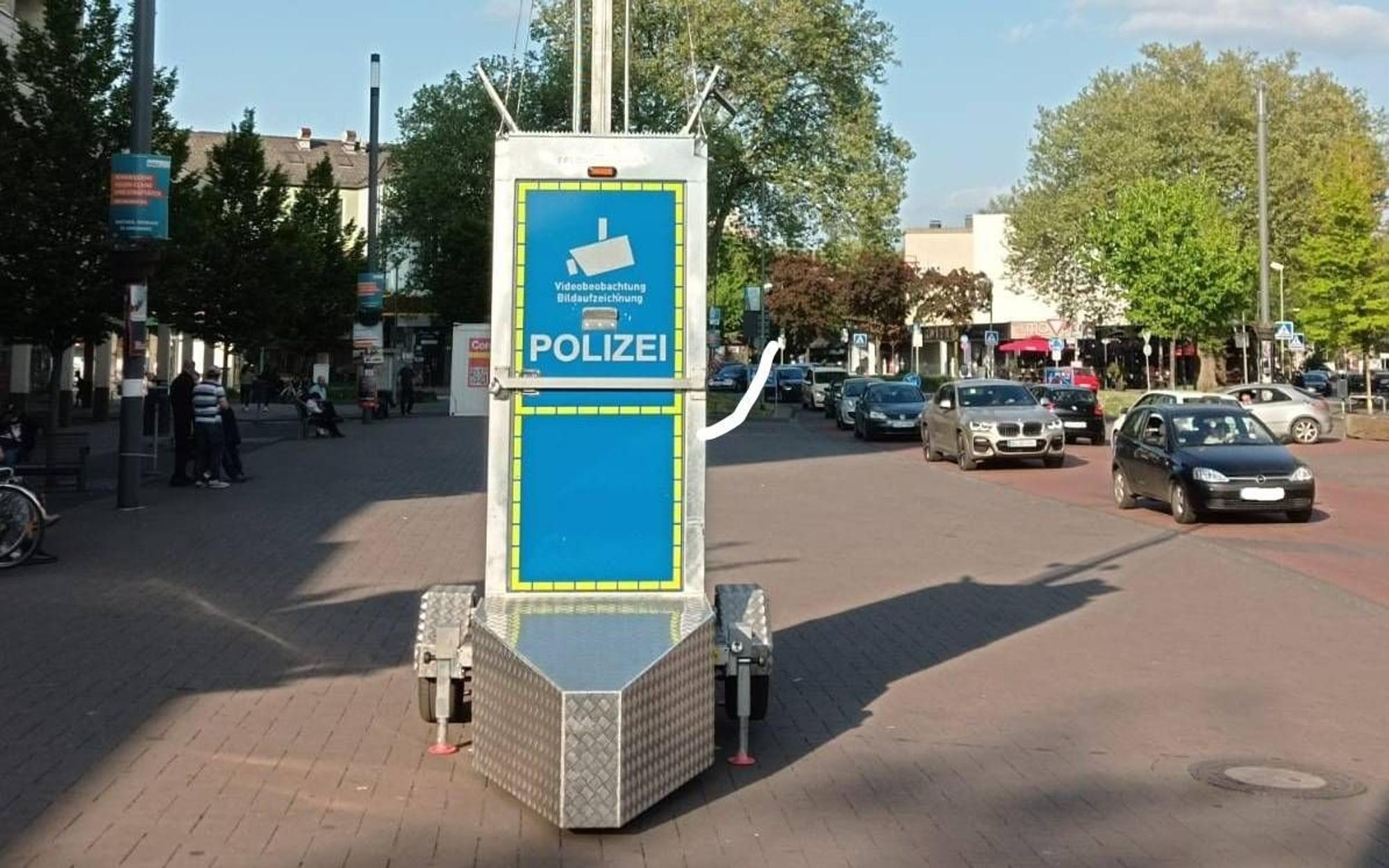 Auf dem Foto ist ein Gerät zur mobilen Videoüberwachung zu sehen.