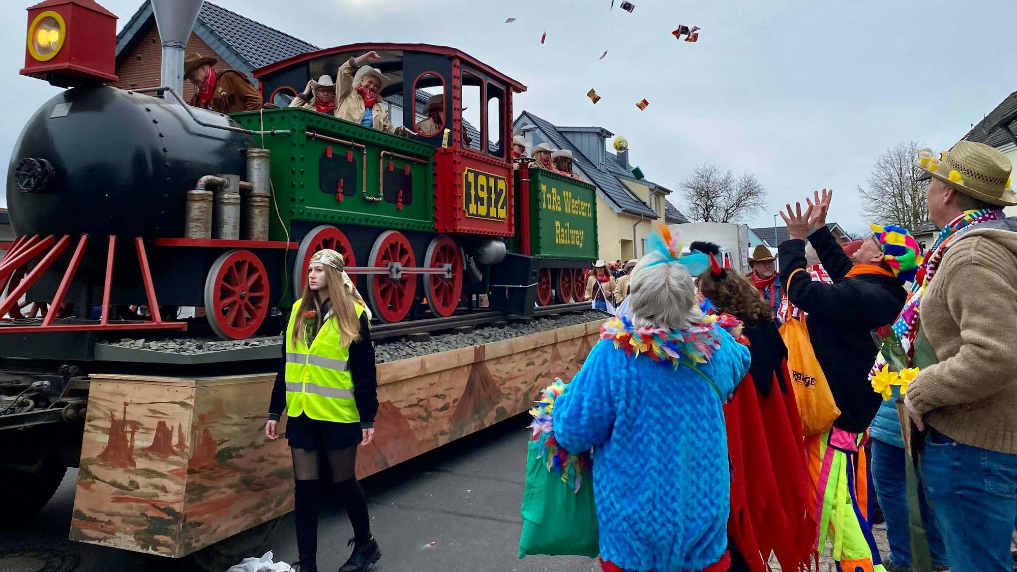 Zu sehen ist ein Wagen im Brühler Karneval.