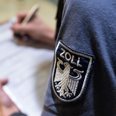 40 Personen wurden am Samstag vom Zoll kontrolliert (Symbolbild).