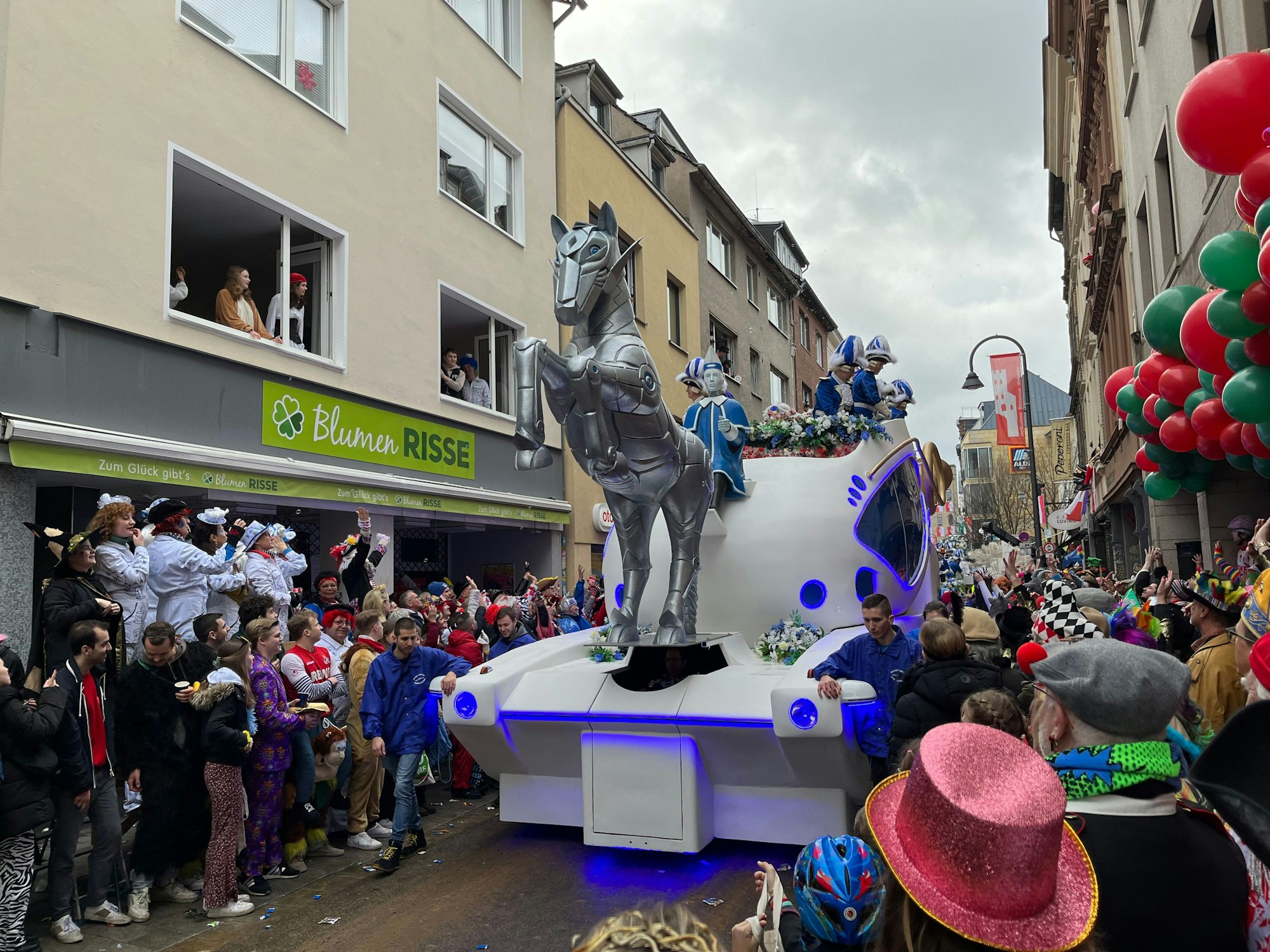 Das E-Hottehü der Blauen Funken