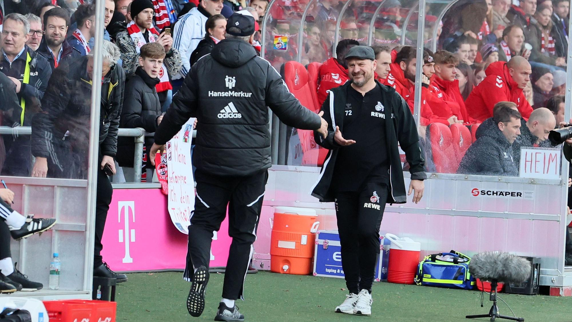 Tim Walter (l.) und Ex-FC-Coach Steffen Baumgart treffen sich bei einem Trainingsspiel im Januar 2023. (Archivbild)