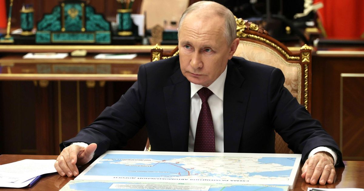 Putin nach Geschichtsreferat verspottet: „Karte gefunden“ | Kölner ...