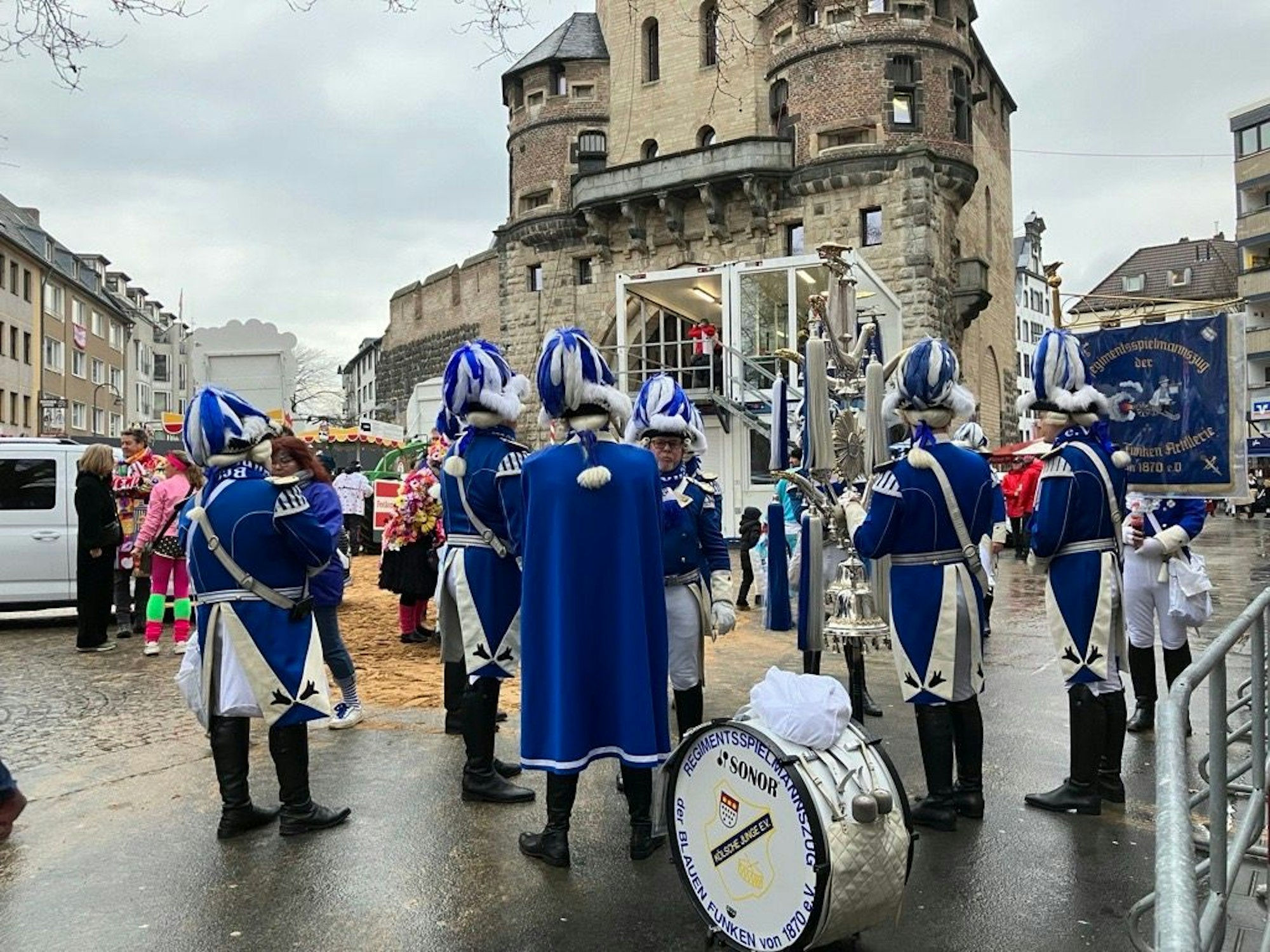 Aufstellung Chlodwigplatz