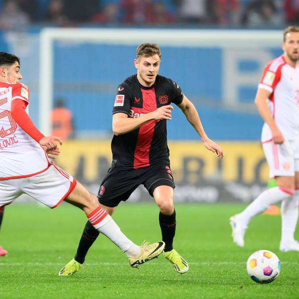 Bayern-Leihgabe Josip Stanisic für die Leverkusener im Einsatz gegen sein Stammteam