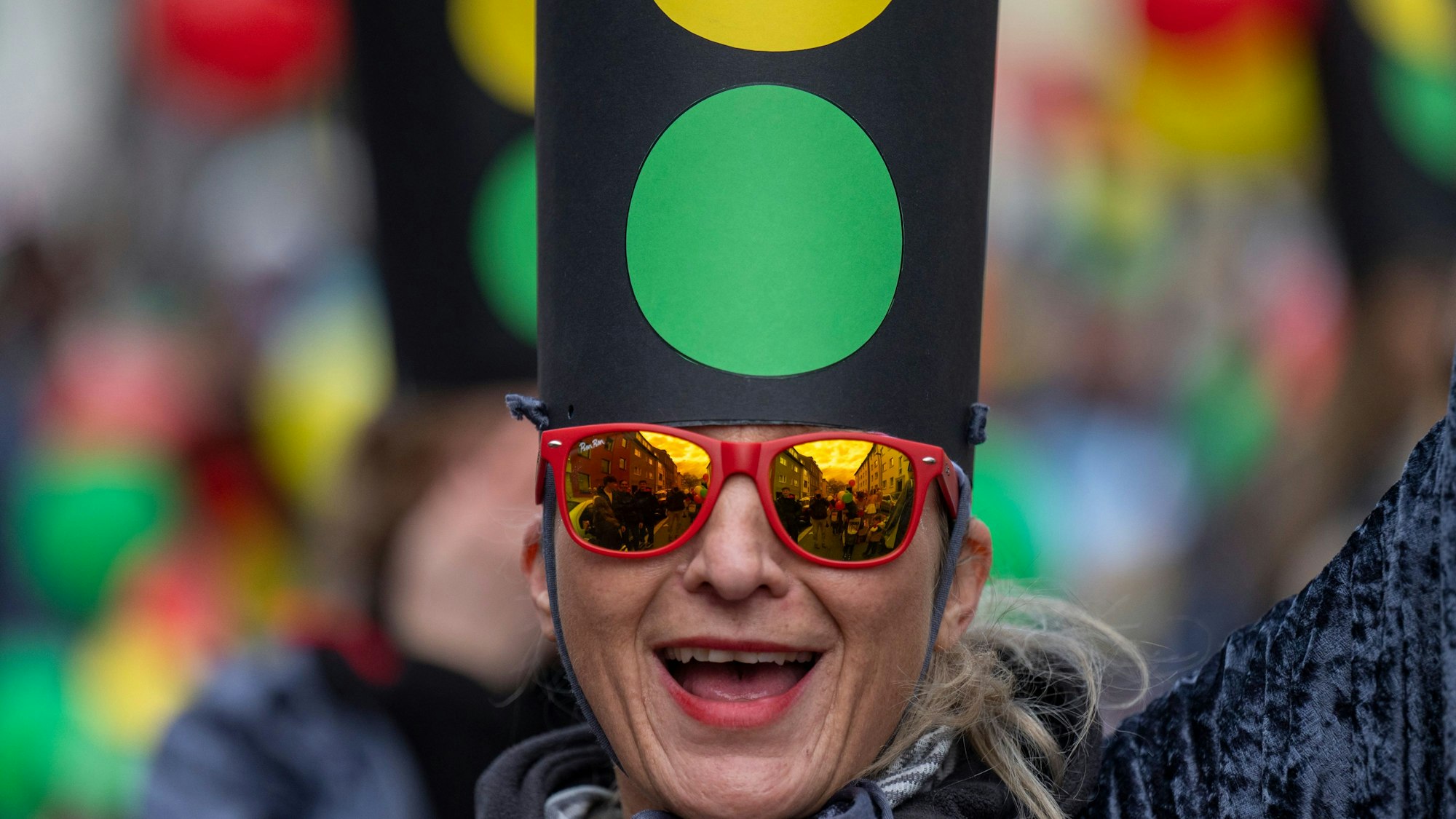 Verkehrslastig ging es zu beim Veedelszoch in Deutz.