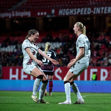 Karolina Lea Vilhjalmsdottir Bayer 04 Leverkusen, 18, Emilie Bragstad Bayer 04 Leverkusen, 14 jubeln ueber das Tor zum 1:2, GER, FC Nuernberg vs Bayer 04 Leverkusen, Fussball Google Pixel Frauen Bundesliga, 13. Spieltag, Saison 2023/2024, 12.02.2024 DFB regulations prohibit any use of photographs as image sequences and/or quasi-video GER, FC Nuernberg vs Bayer 04 Leverkusen, Fussball Google Pixel Frauen Bundesliga, 13. Spieltag, Saison 2023/2024, 12.02.2024 Nuernberg *** Karolina Lea Vilhjalmsdottir Bayer 04 Leverkusen, 18 , Emilie Bragstad Bayer 04 Leverkusen, 14 celebrate the goal for 1 2, GER, FC Nuernberg vs Bayer 04 Leverkusen, Football Google Pixel Womens Bundesliga, Matchday 13, Season 2023 2024, 12 02 2024 DFB regulations prohibit any use of photographs as image sequences and or quasi video GER, FC Nuernberg vs Bayer 04 Leverkusen, Fußball Google Pixel Frauen Bundesliga, 13 Spieltag, Saison 2023 2024, 12 02 2024 Nuernberg Copyright: xEibner-Pressefoto/Memmlerx EP_MMR