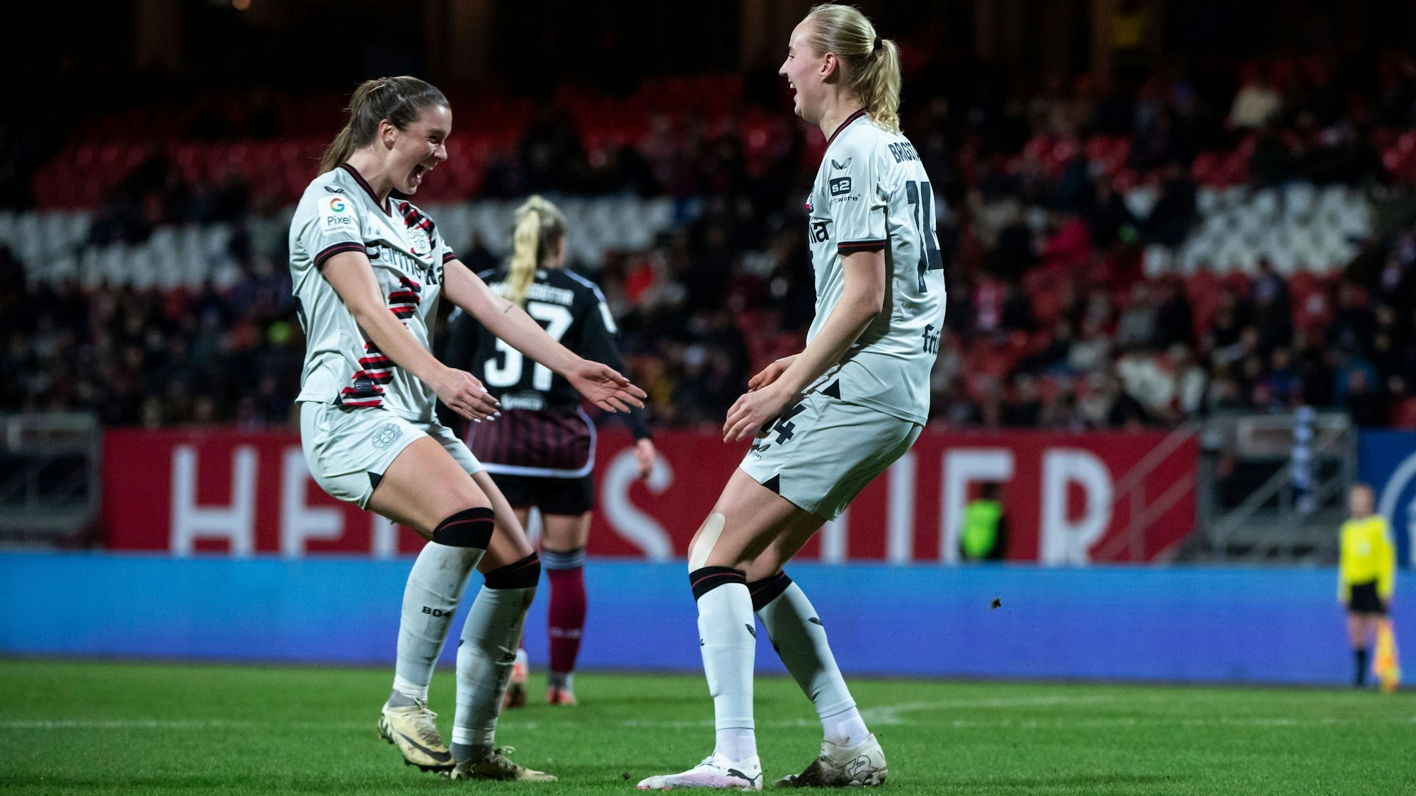 Karolina Lea Vilhjalmsdottir Bayer 04 Leverkusen, 18, Emilie Bragstad Bayer 04 Leverkusen, 14 jubeln ueber das Tor zum 1:2, GER, FC Nuernberg vs Bayer 04 Leverkusen, Fussball Google Pixel Frauen Bundesliga, 13. Spieltag, Saison 2023/2024, 12.02.2024 DFB regulations prohibit any use of photographs as image sequences and/or quasi-video GER, FC Nuernberg vs Bayer 04 Leverkusen, Fussball Google Pixel Frauen Bundesliga, 13. Spieltag, Saison 2023/2024, 12.02.2024 Nuernberg *** Karolina Lea Vilhjalmsdottir Bayer 04 Leverkusen, 18 , Emilie Bragstad Bayer 04 Leverkusen, 14 celebrate the goal for 1 2, GER, FC Nuernberg vs Bayer 04 Leverkusen, Football Google Pixel Womens Bundesliga, Matchday 13, Season 2023 2024, 12 02 2024 DFB regulations prohibit any use of photographs as image sequences and or quasi video GER, FC Nuernberg vs Bayer 04 Leverkusen, Fußball Google Pixel Frauen Bundesliga, 13 Spieltag, Saison 2023 2024, 12 02 2024 Nuernberg Copyright: xEibner-Pressefoto/Memmlerx EP_MMR