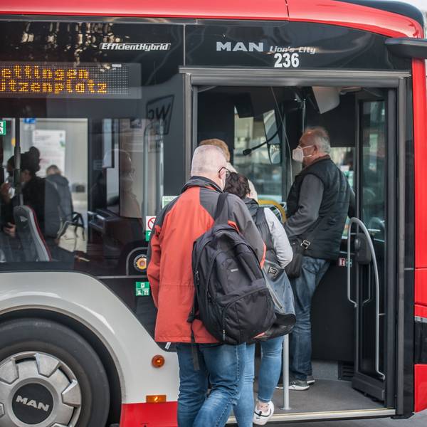 Busbahnhof ÖPNV. Foto: Ralf Krieger