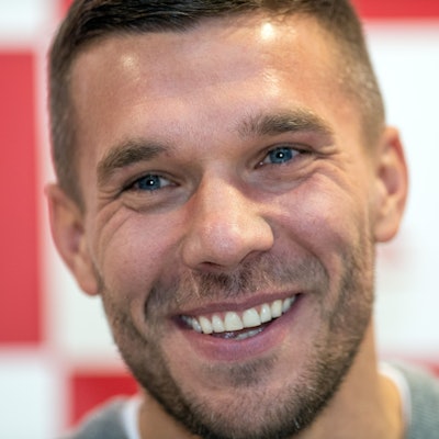 Lukas Podolski ist davon überzeugt, dass der 1. FC Köln nicht absteigt (Archivbild)