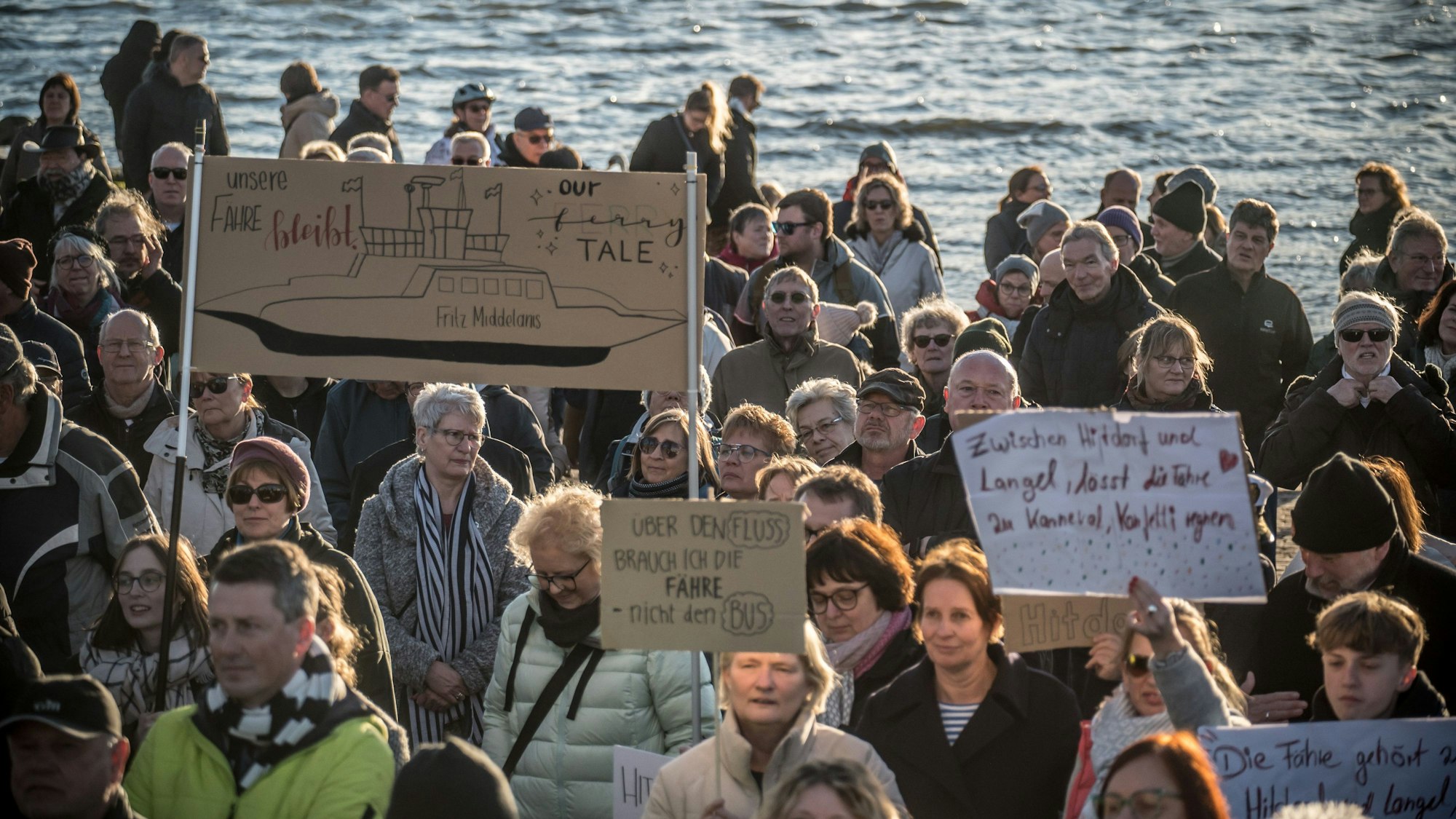 Zur Protestveranstaltung waren im Januar Hunderte nach Hitdorf gekommen.