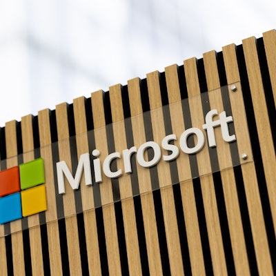 Das Logo von Microsoft beim Internetkongress Digital X im Media Park.