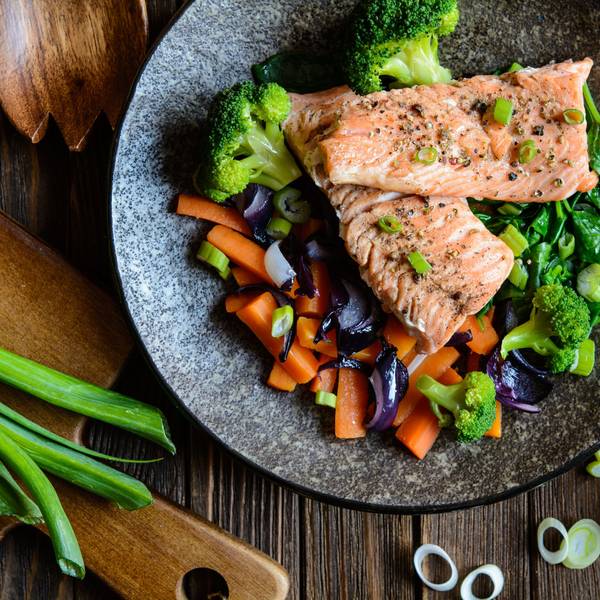Lachs mit gedämpften Gemüse