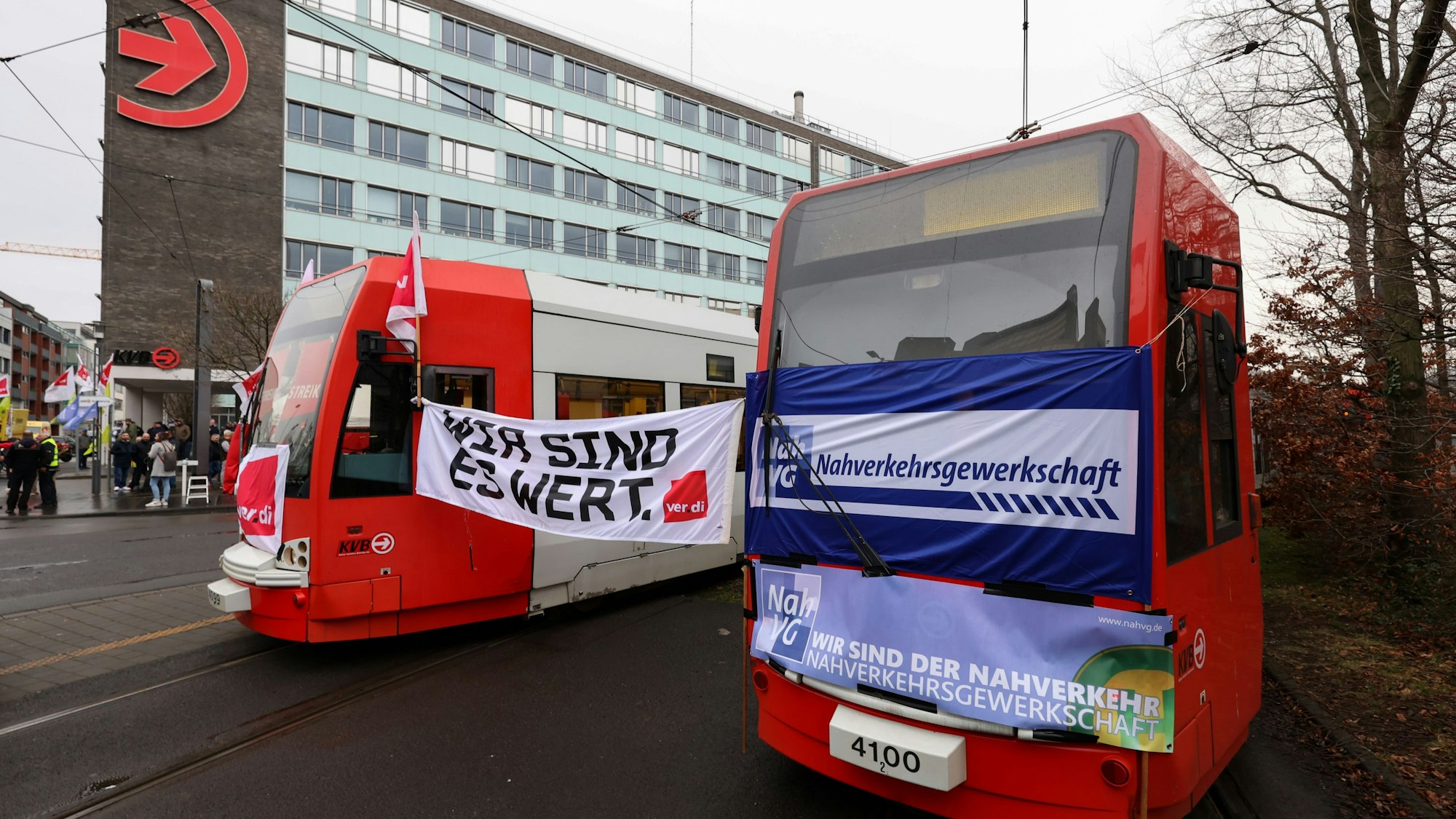 Bis 3 Uhr in der Nacht zu Freitag stehen die Bahnen still in Köln.
