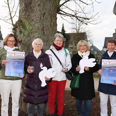 Friedensweg der Frauen, Gruppenfoto der Organisatorinnen.