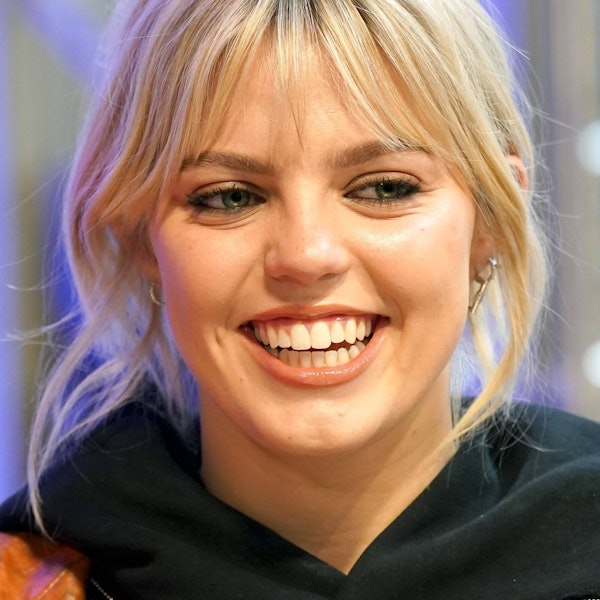 Reneé Rapp bei einem öffentlichen Auftritt, MEAN GIRLS Cast Visits Empire State Building, The Empire State Building, New York, NY, Vereinigte Staaten, 10. Januar 2024.