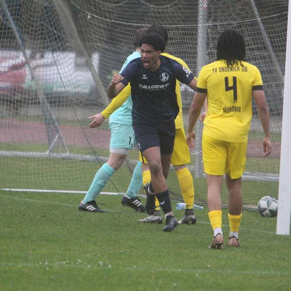 Goldener Torschütze des Siegburger SV 04: Alexander Tackie Sai.