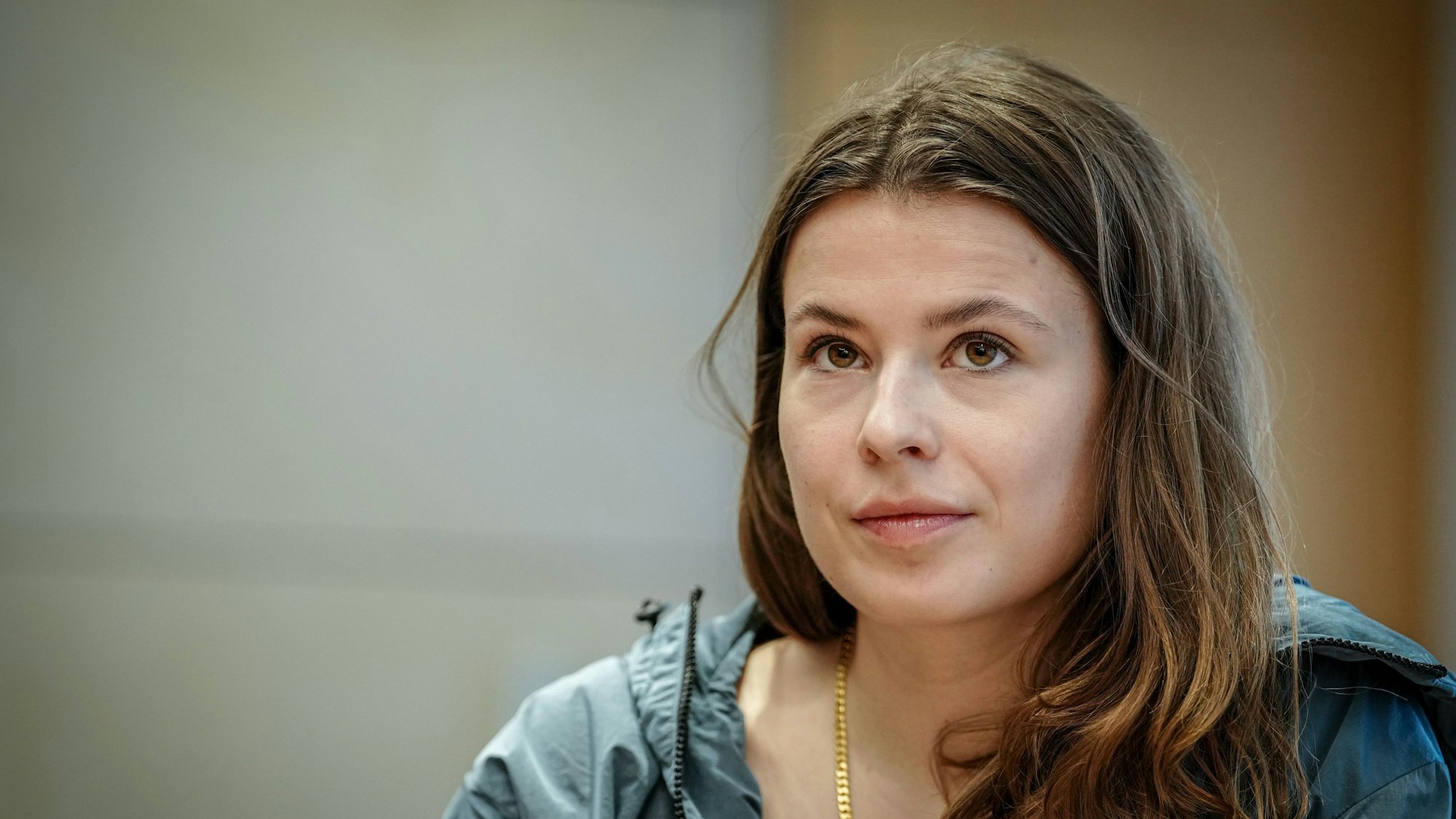 Luisa Neubauer von Fridays For Future weiß, dass Kreuzfahrtschiffe umweltschädlich sind. (Archivbild)